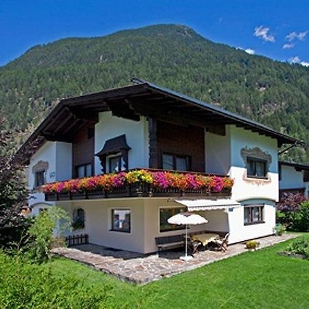 Ferienwohnungen Plattner Längenfeld Exterior foto